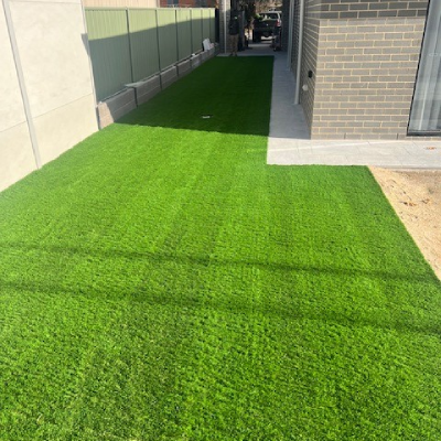 artificial-grass-installation specialist in Canberra